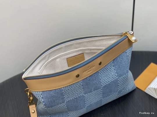 First bag ru VUITTON POCHETTE LOUIS TO-GO-30*21.5*2cm 0712